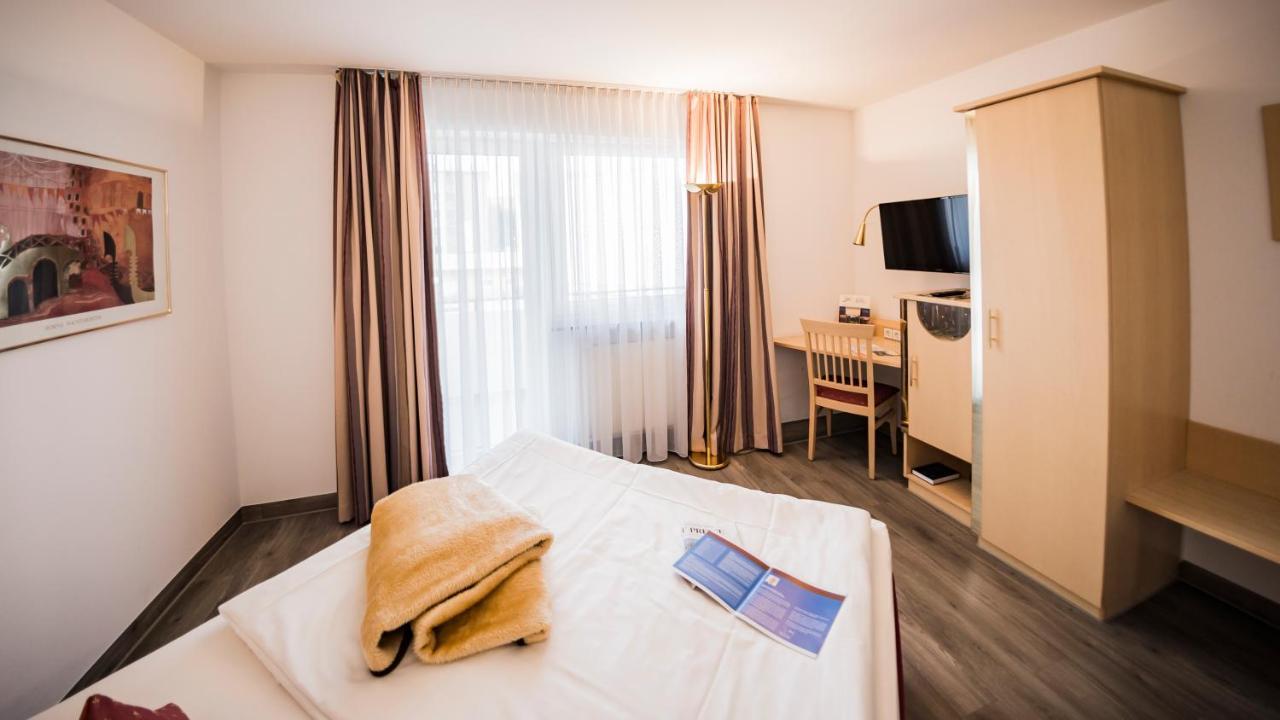 City-Hotel Garni Neu-Ulm Exterior foto